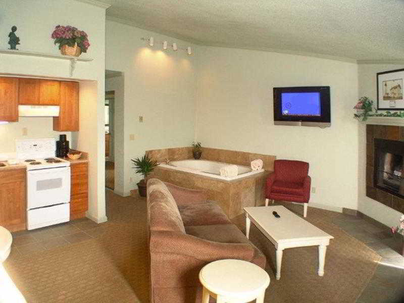 בנדון Best Western Inn At Face Rock מראה חיצוני תמונה